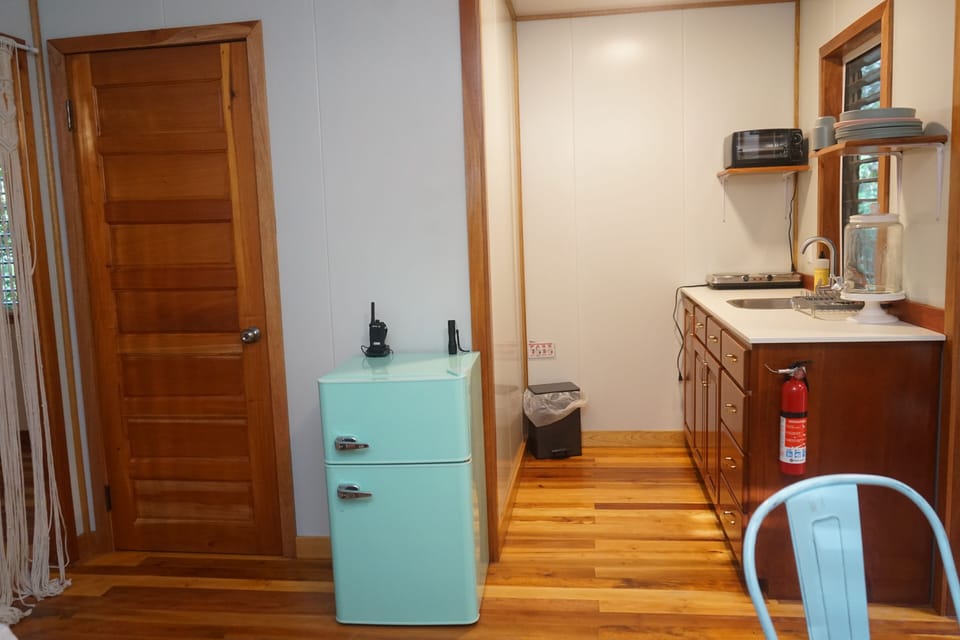 Hibiscus - Jungle House | Private kitchen | Mini-fridge