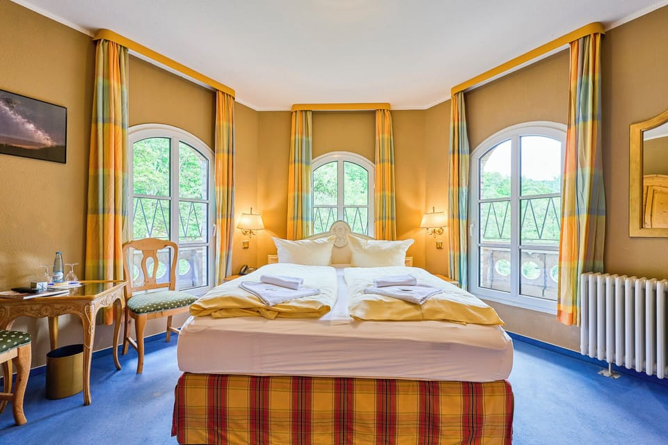 Double Room | Free WiFi, bed sheets