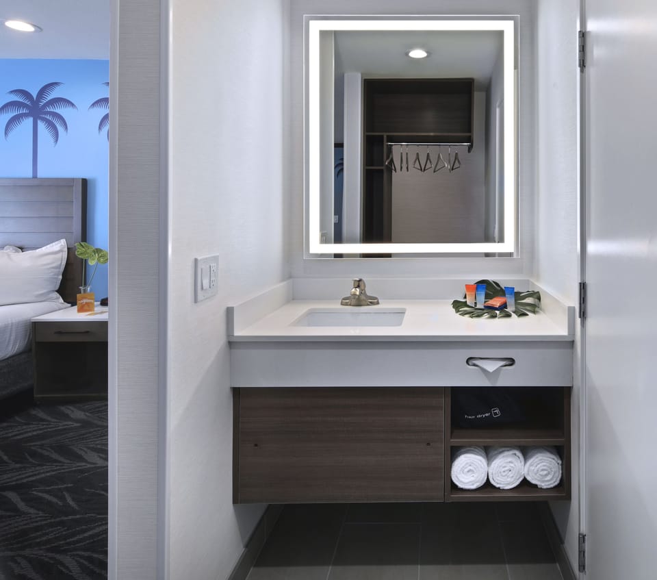 Bathroom sink