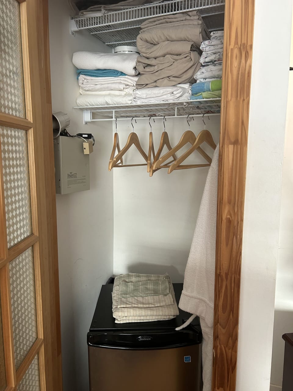 Room, 1 Double Bed, Private Bathroom (Hayden) | In-room dining