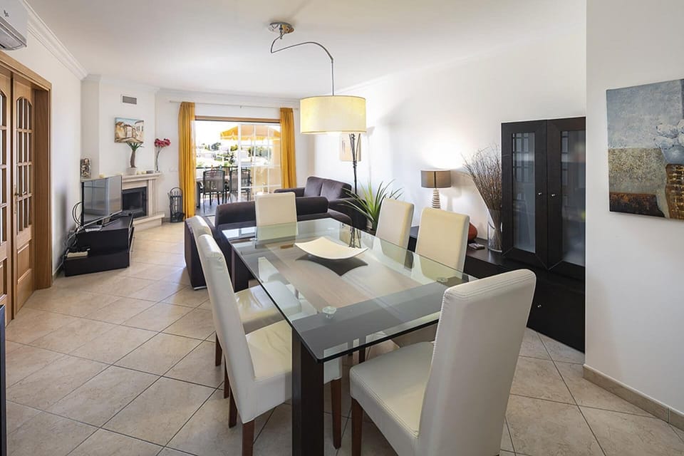 Apartment | Dining
