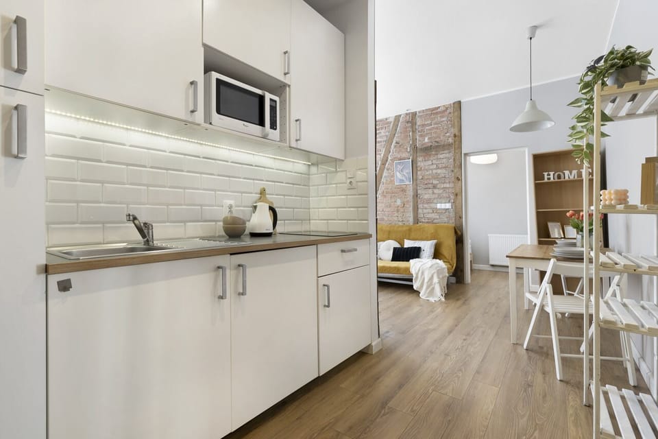 Classic Apartment, Courtyard View | Living area