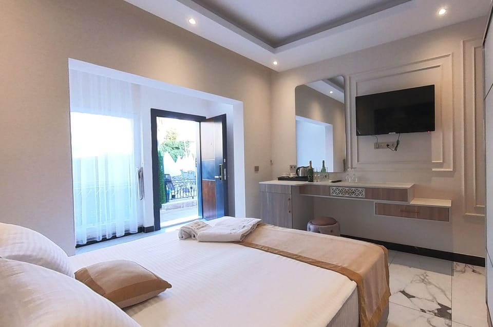 Premium bedding, minibar, in-room safe, individually decorated