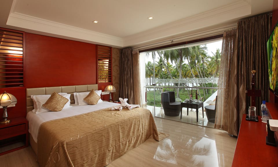 Grand Suite | Premium bedding, minibar, in-room safe, individually decorated