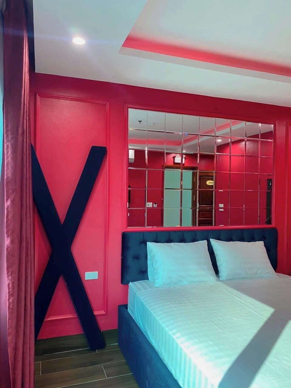 Honeymoon Room | Free WiFi