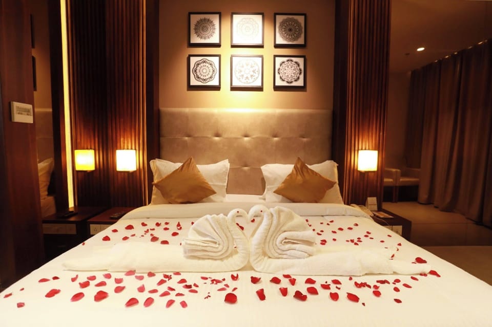 Premium Double Room, City View | In-room safe, soundproofing, free WiFi