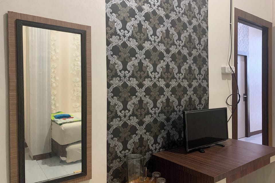 Standard Double Room | WiFi (free), bed sheets