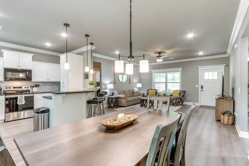 House (3 Bedrooms) | Interior