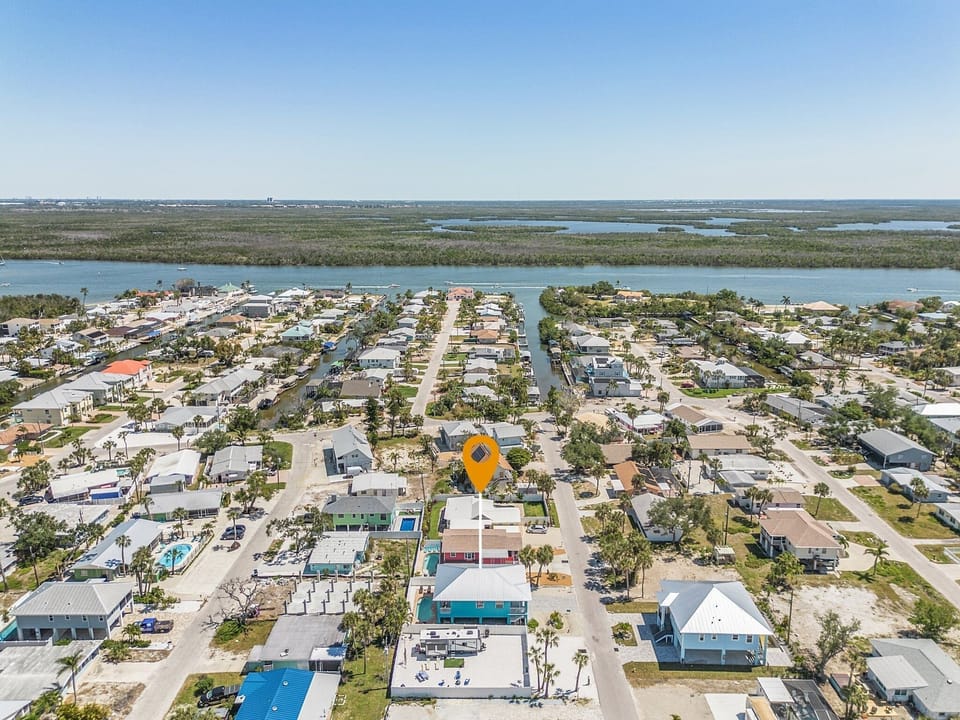 House, 3 Bedrooms | Aerial view