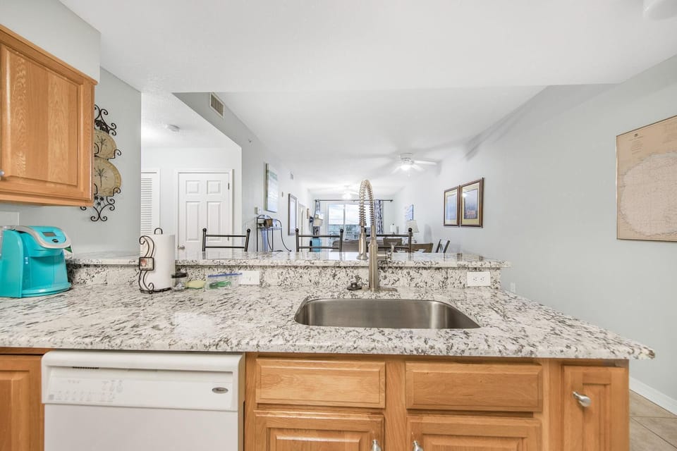 Condo, Multiple Beds (Navy Cove Harbor 1206) | Private kitchen | Oven