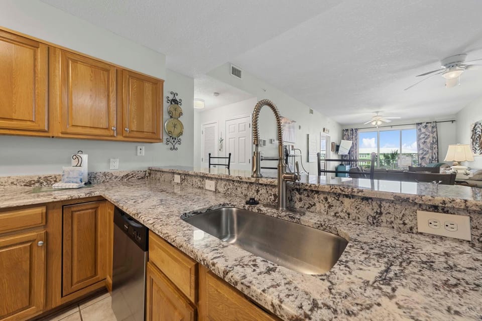Condo, Multiple Beds (Navy Cove Harbor 1206) | Private kitchen | Oven