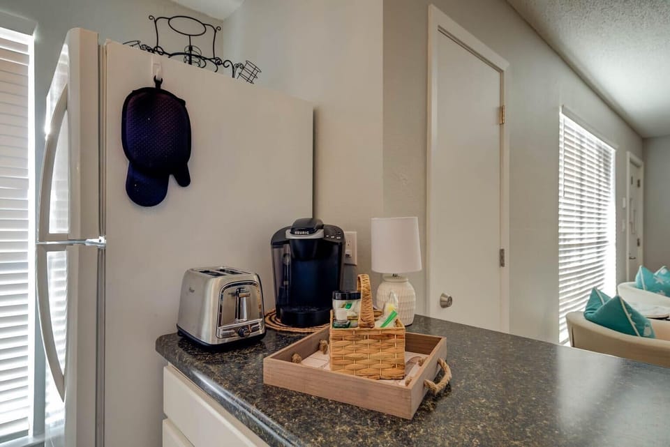 Condo, Multiple Beds (Sea Horse 112) | Interior