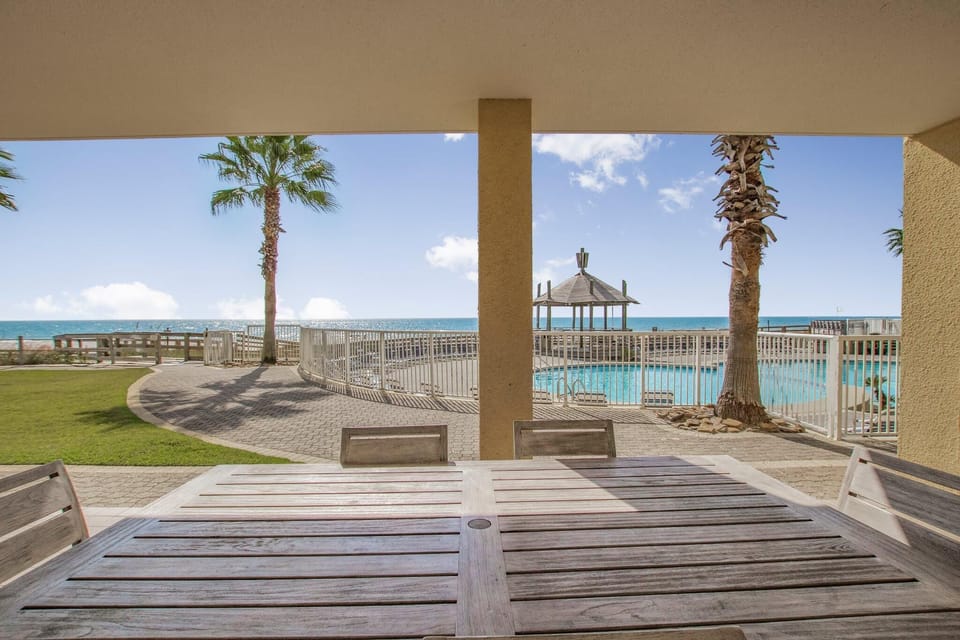 Condo, Multiple Beds (Summer House 103A) | Outdoor dining