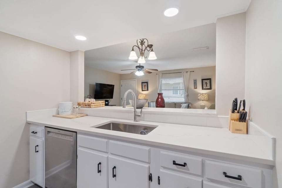 Condo, Multiple Beds (Gulf View 16) | Private kitchen