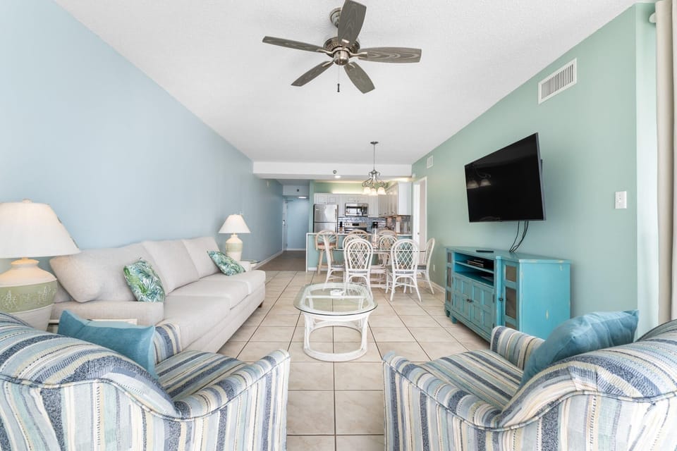 Condo, Multiple Beds (Romar Place 605) | Living area