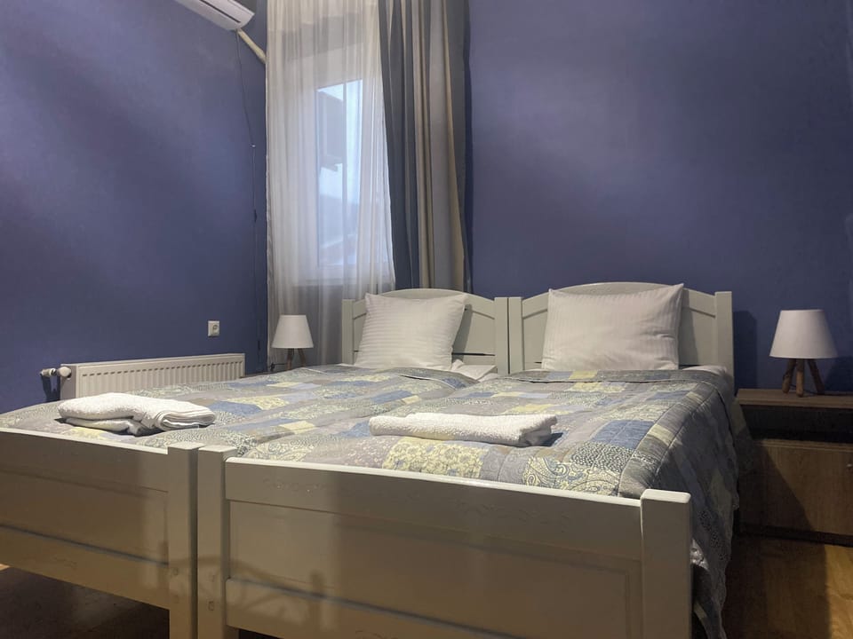 Economy Double or Twin Room, 2 Twin Beds, Non Smoking, Mountain View | Soundproofing, free WiFi, bed sheets