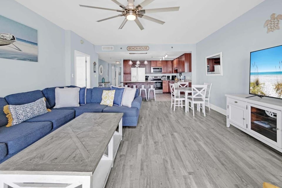 Condo, Multiple Beds (Laketown Wharf 1120) | Living area