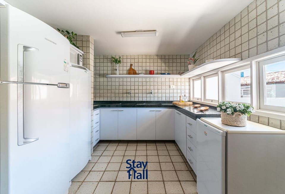 Basic Villa | Private kitchen | Fridge, microwave, oven, cookware/dishes/utensils
