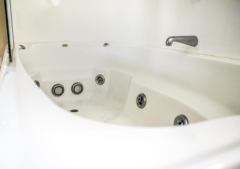 Family Apartment, 2 Bedrooms | Bathroom | Hair dryer