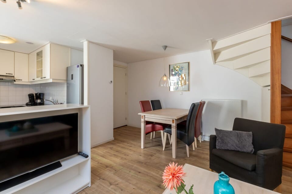 House | Dining
