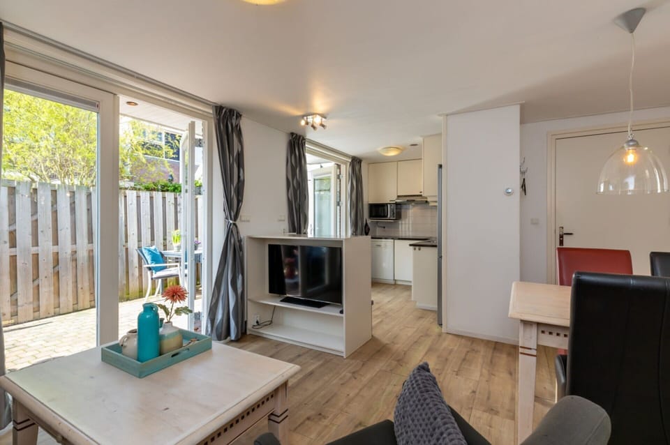 House | Dining