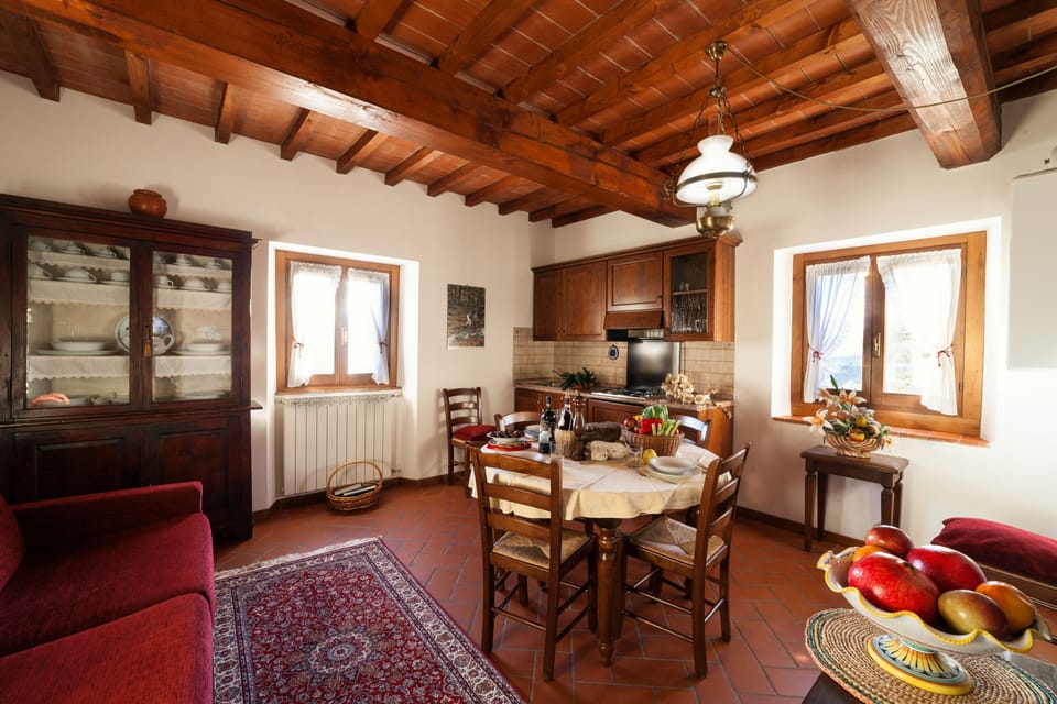 Classic Apartment, 2 Bedrooms, Private Bathroom, Garden Area | In-room dining