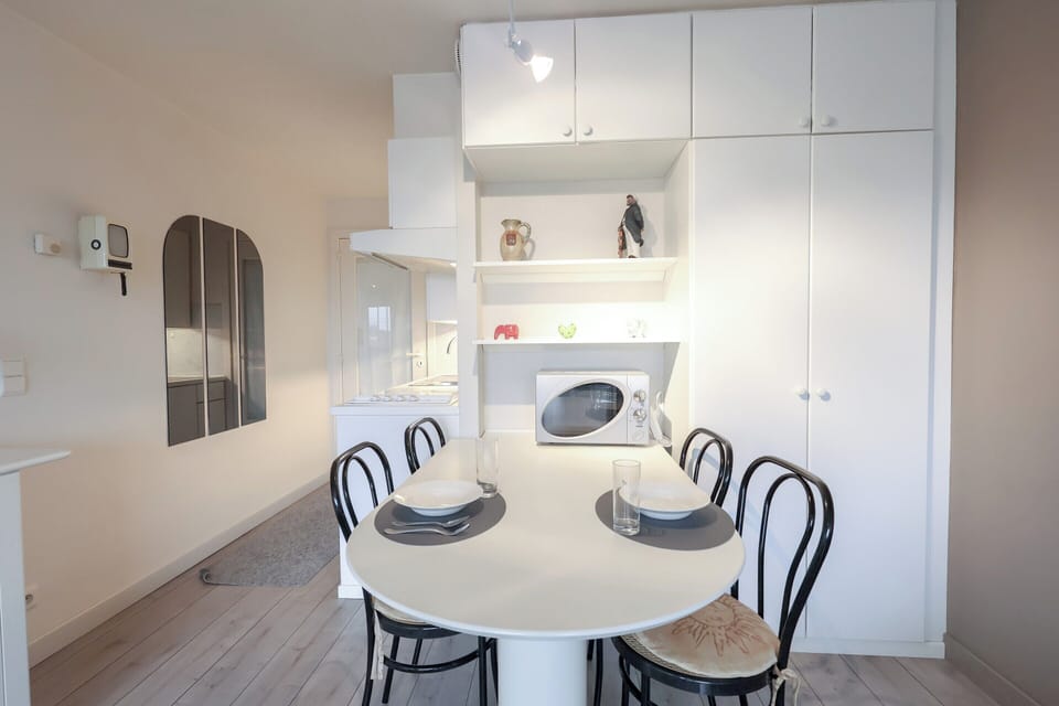 Apartment | Dining