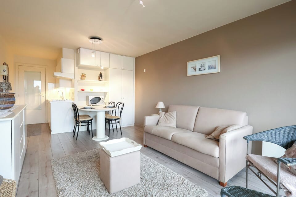 Apartment | Living area