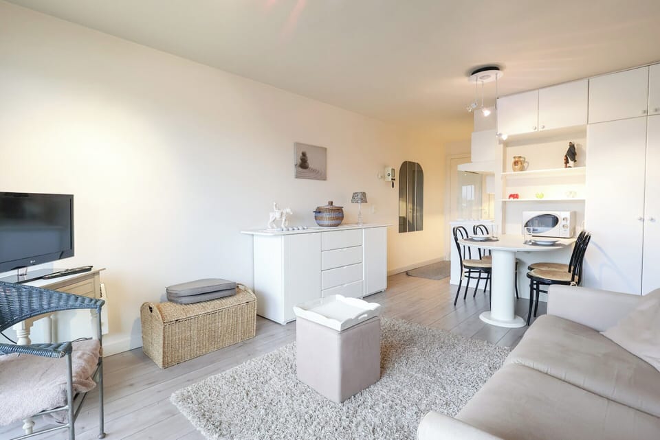 Apartment | Living area