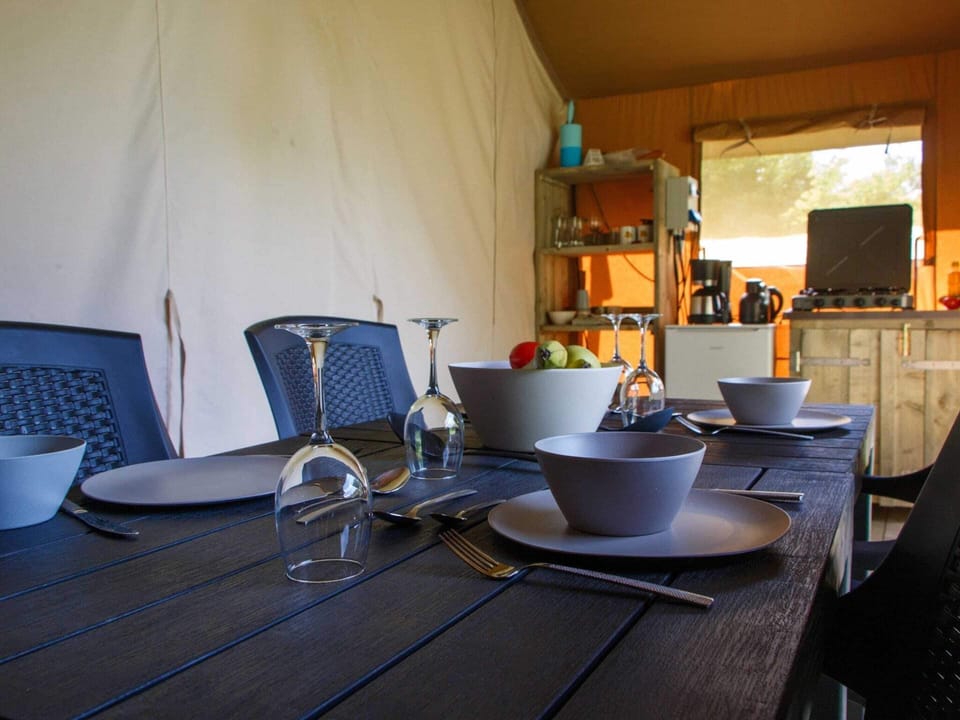 Tent | Living room