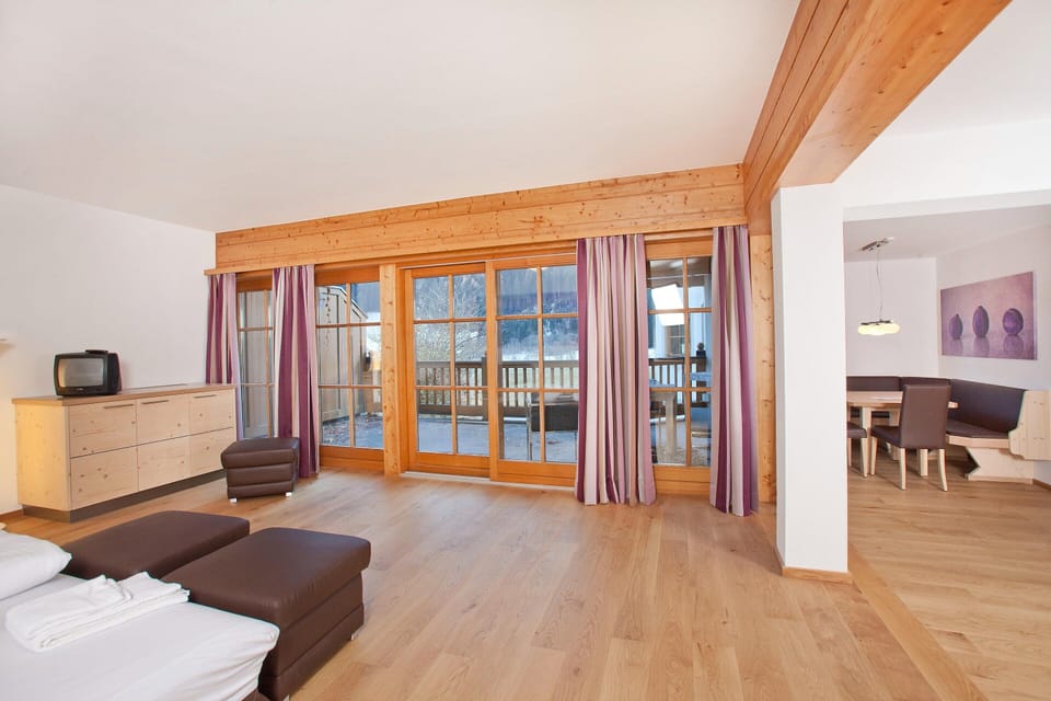 Apartment | Living area