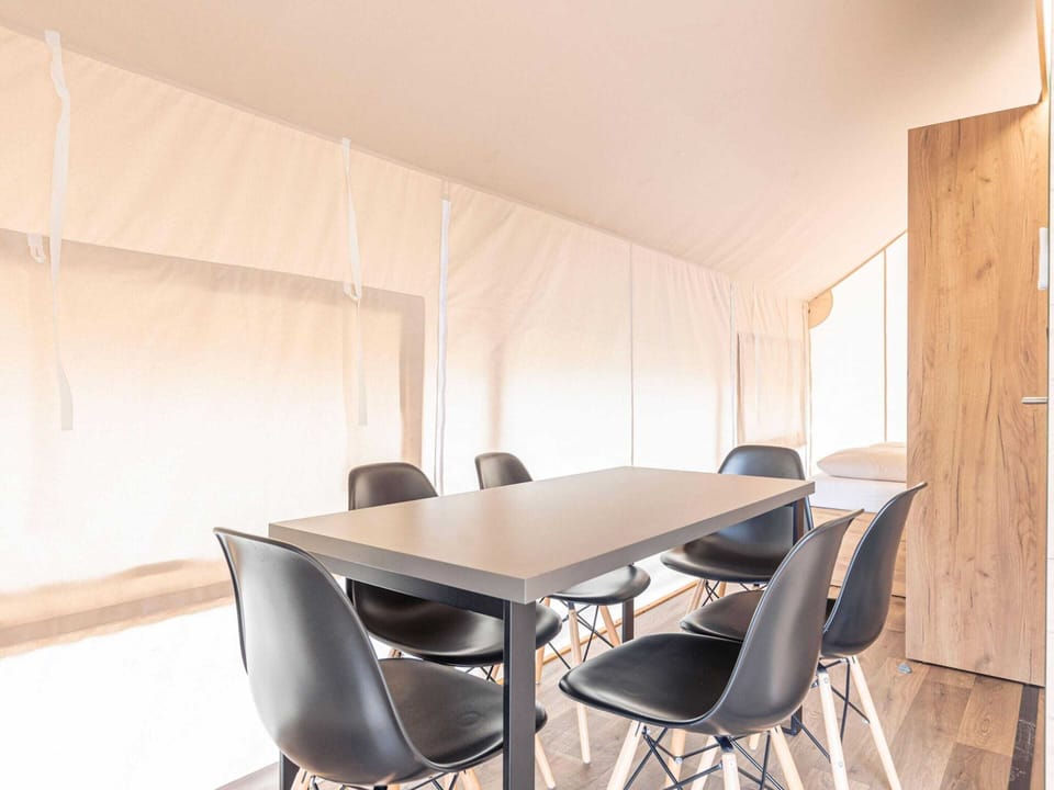 Tent | Living room