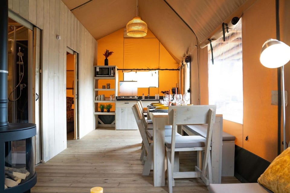 Tent | Living room