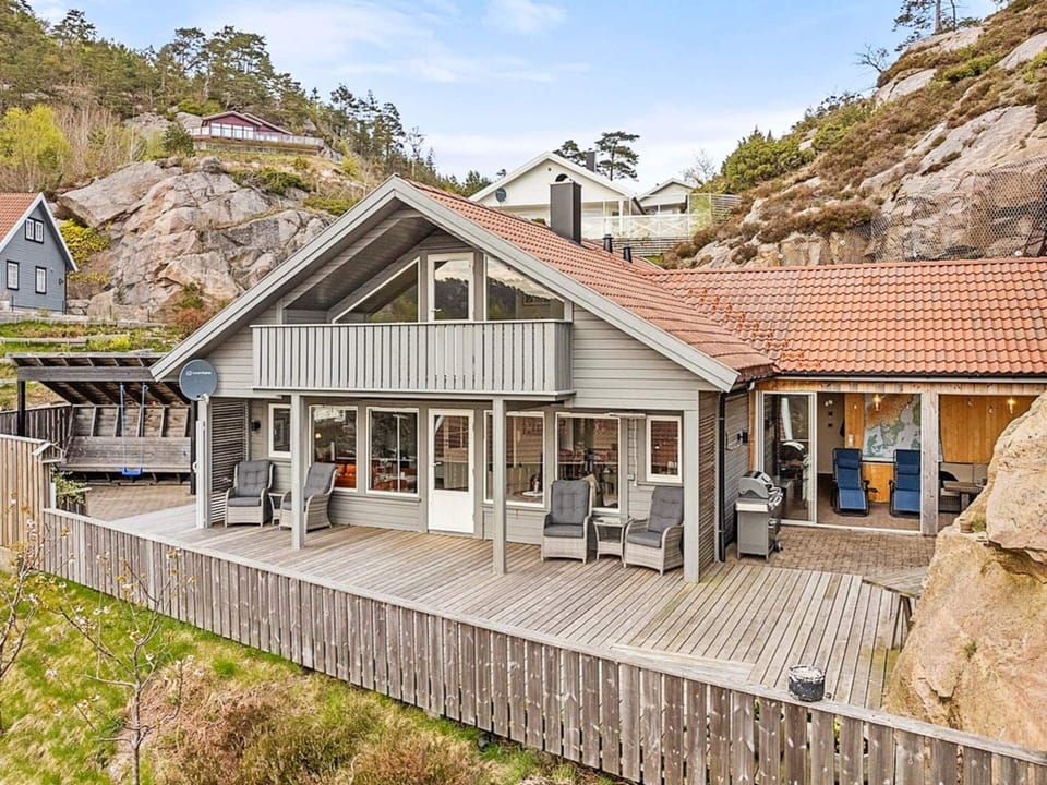 House | Exterior