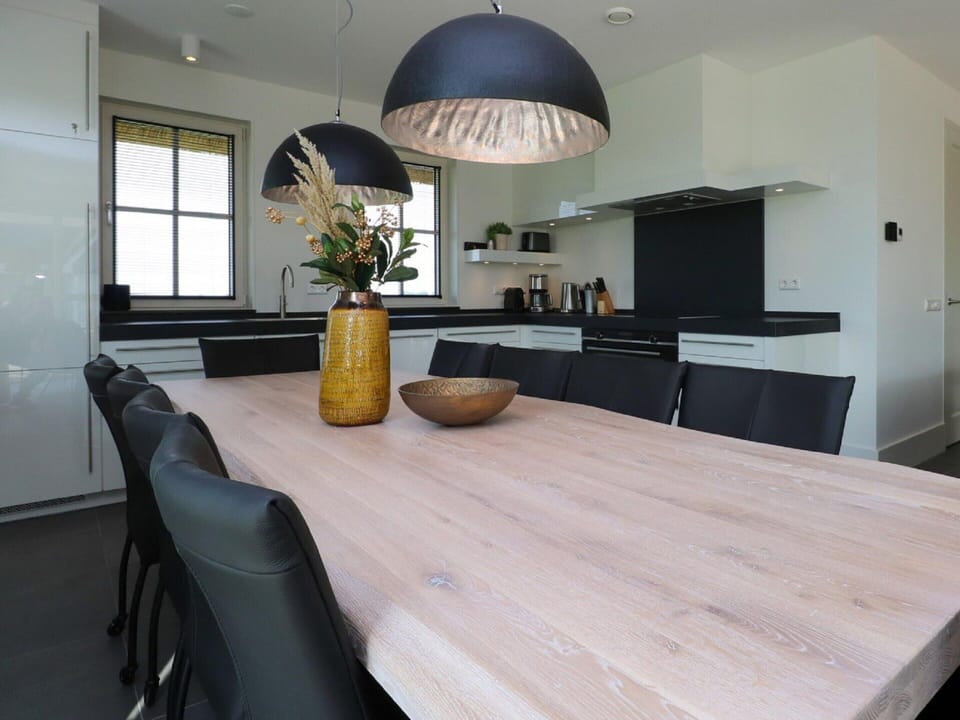 Villa | Dining
