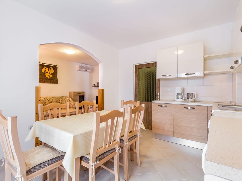 Apartment | Private kitchen | Electric kettle