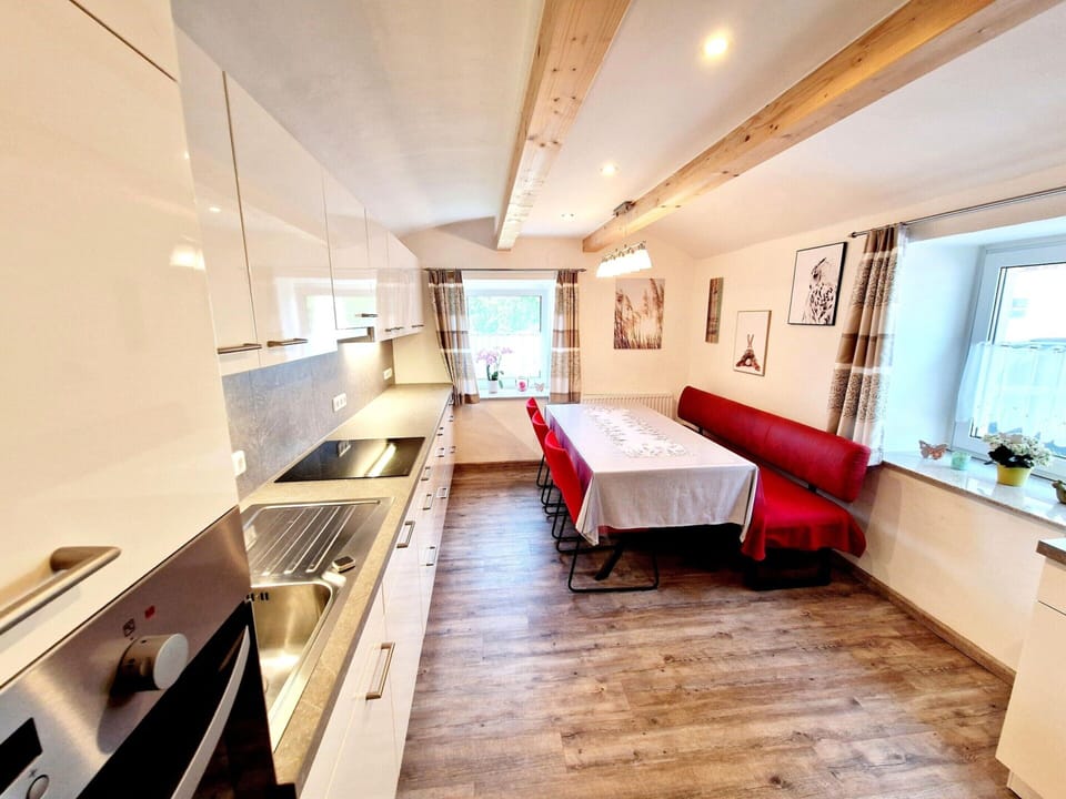 Apartment | Private kitchen | Microwave, stovetop, dishwasher, coffee/tea maker