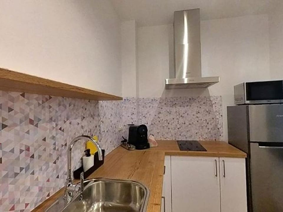 Apartment | Private kitchen | Electric kettle, toaster, highchair