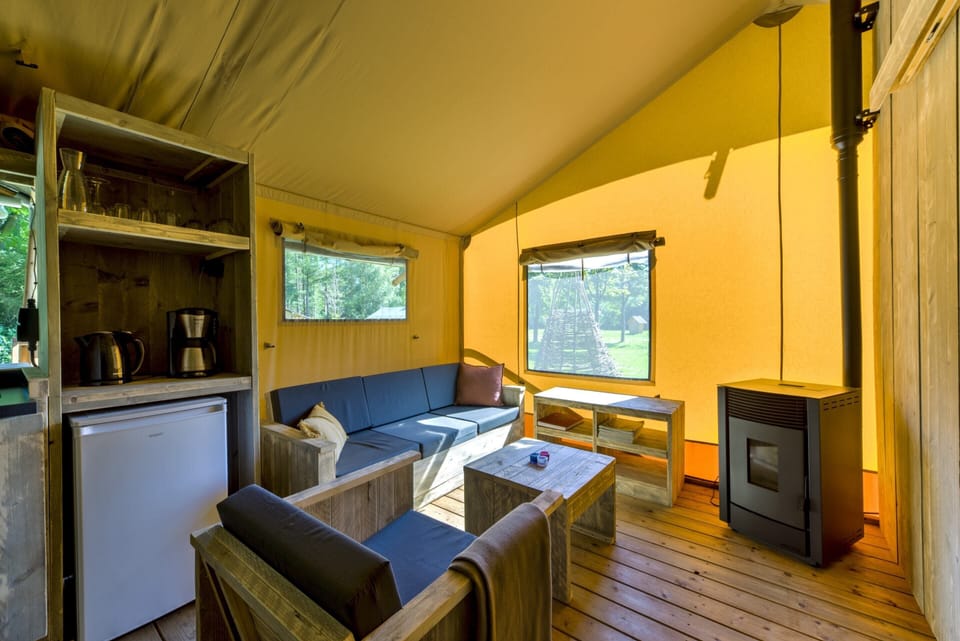 Tent | Living room