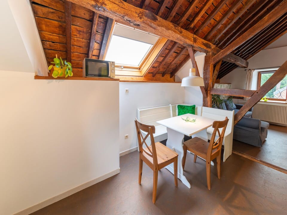 Cottage | Dining