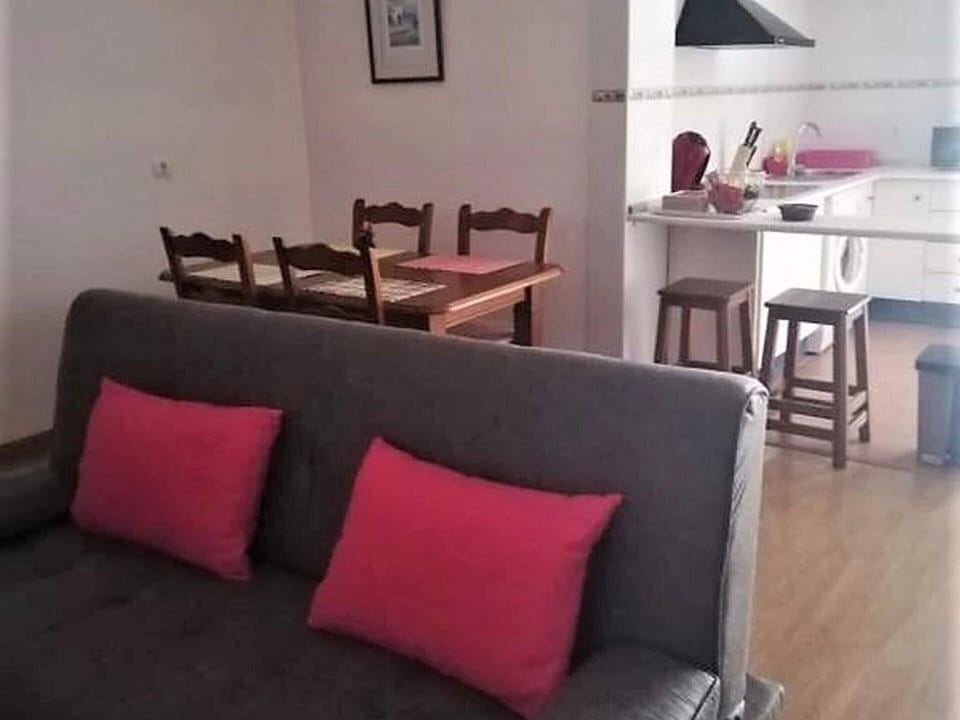 Apartment | Dining