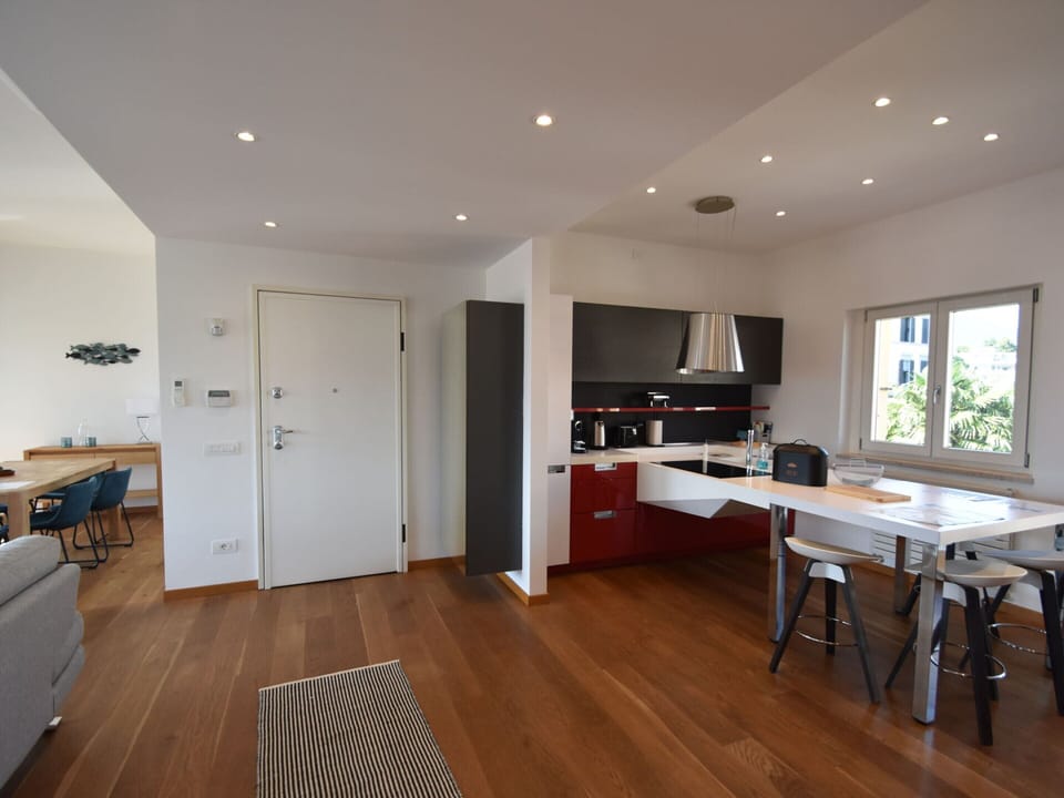 Apartment | Private kitchen | Microwave, dishwasher, coffee/tea maker