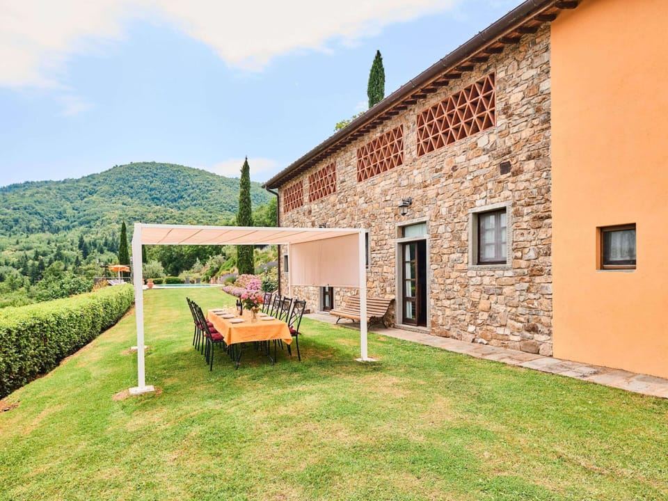 Villa | Exterior