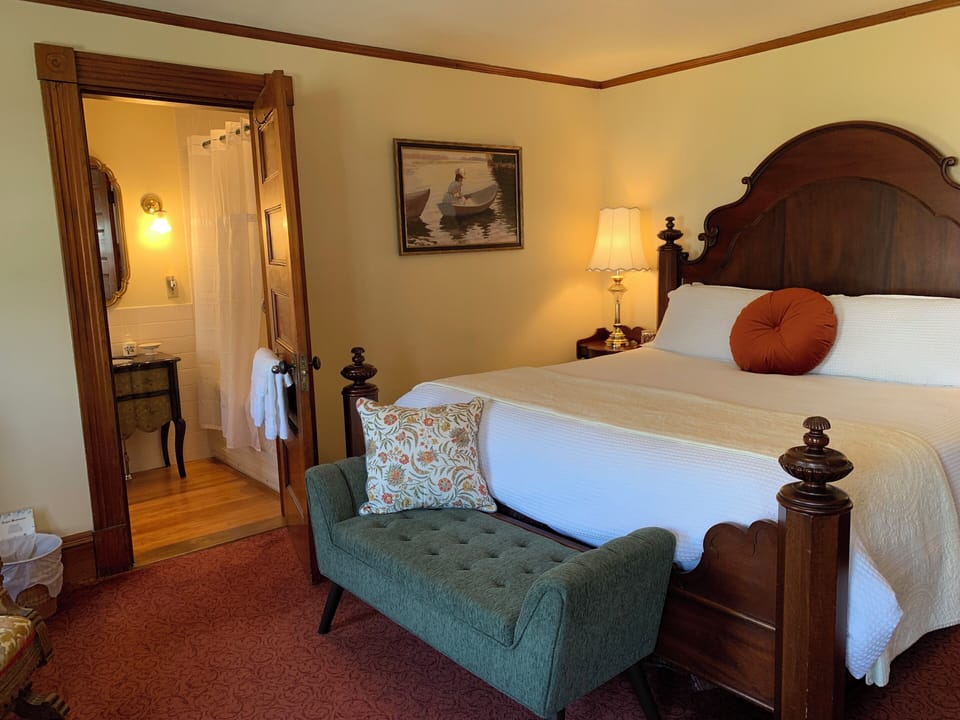 Superior Room | Individually decorated, individually furnished, iron/ironing board