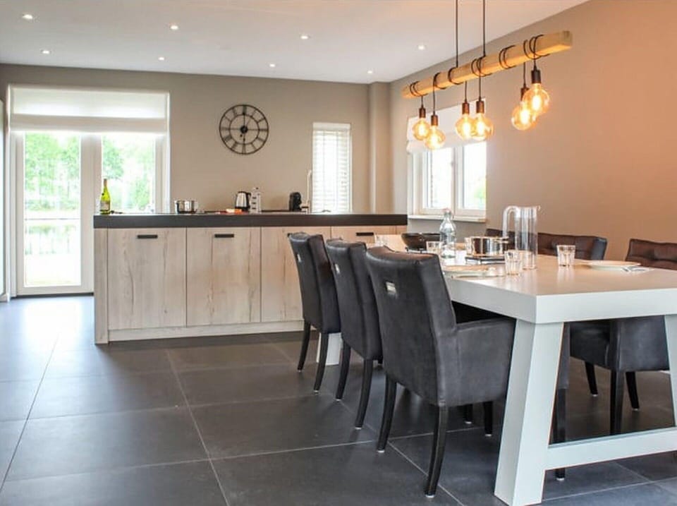 House | Dining