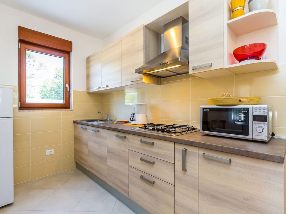 Apartment | Private kitchen | Electric kettle, toaster