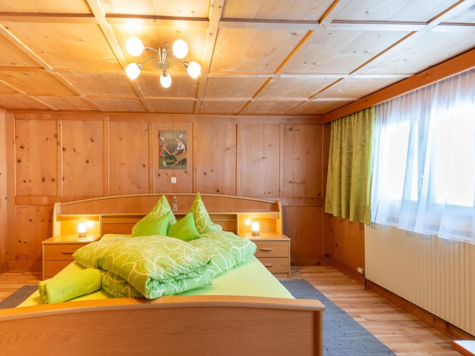 Apartment | 2 bedrooms, individually furnished, bed sheets