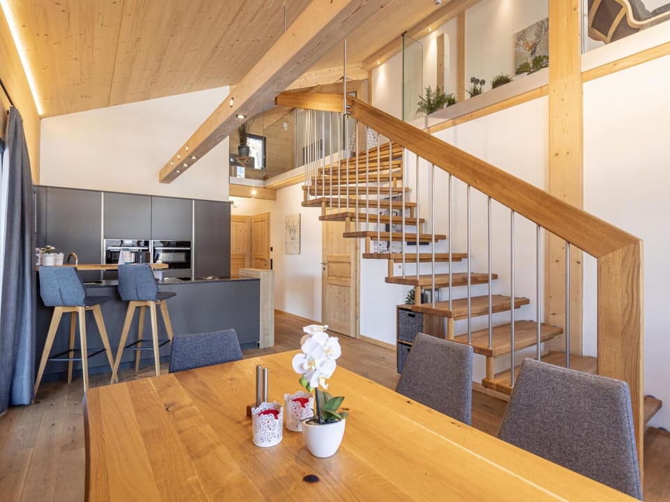 Apartment | Dining