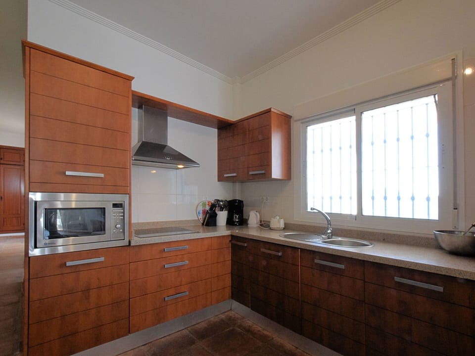 Villa | Private kitchen | Microwave, dishwasher, coffee/tea maker