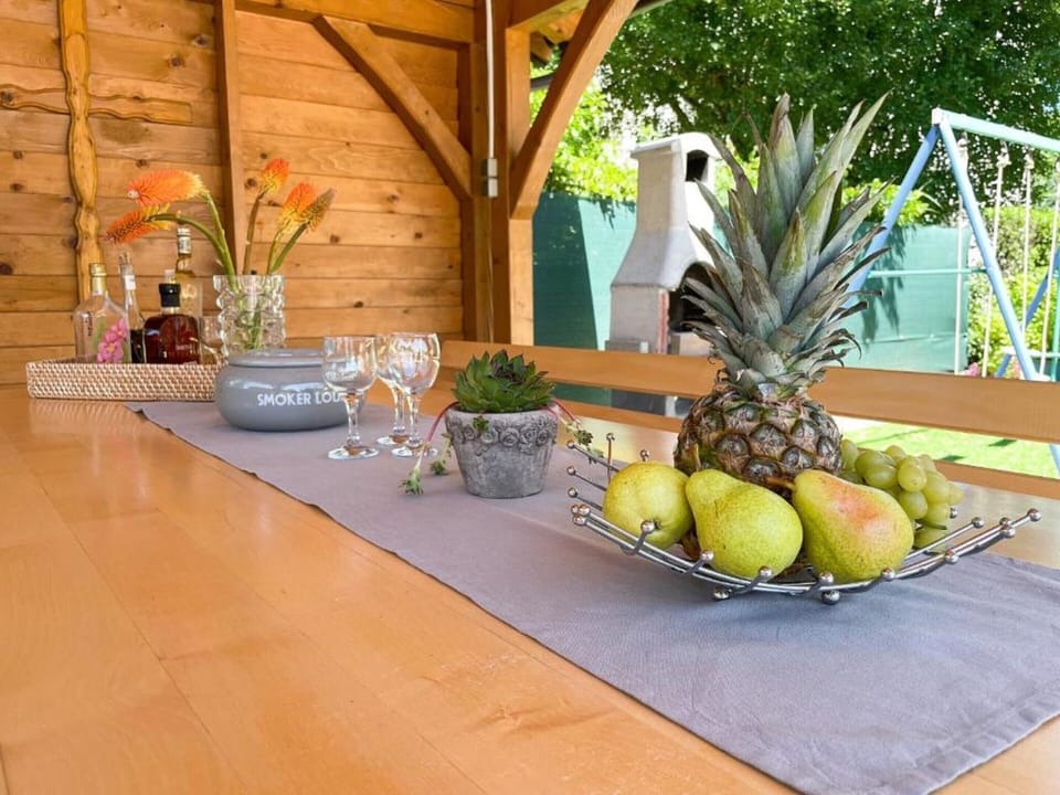 House | Dining